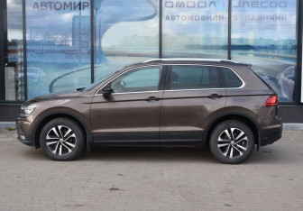 Подержанный автомобиль Volkswagen Tiguan 2020 года (8 фото)