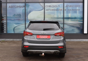 Подержанный автомобиль Hyundai Santa Fe 2013 года (6 фото)