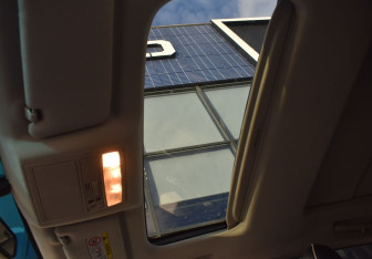 Подержанный автомобиль Toyota Venza 2013 года (16 фото)