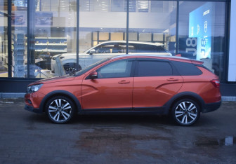 Подержанный автомобиль LADA (ВАЗ) Vesta Wagon 2019 года (8 фото)