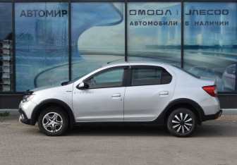 Подержанный автомобиль Renault Logan Sedan 2019 года (8 фото)