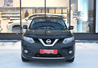 Подержанный автомобиль Nissan X-Trail 2017 года (2 фото)