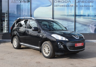 Подержанный автомобиль Peugeot 4007 2008 года (3 фото)