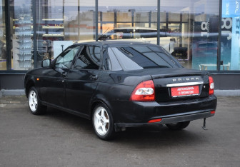 Подержанный автомобиль LADA (ВАЗ) Priora Sedan 2013 года (7 фото)