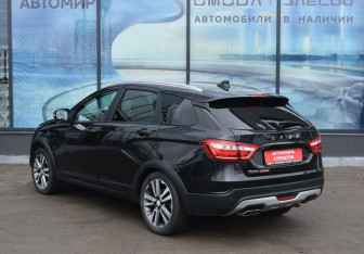 Подержанный автомобиль LADA (ВАЗ) Vesta Wagon 2018 года (7 фото)