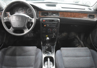 Подержанный автомобиль Honda Civic Hatchback 1997 года (12 фото)