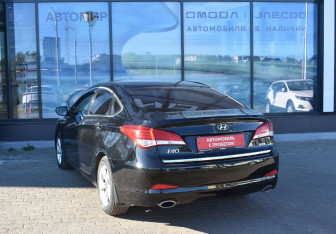 Подержанный автомобиль Hyundai i40 Sedan 2013 года (7 фото)
