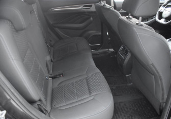 Подержанный автомобиль Haval F7 2019 года (11 фото)