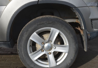 Подержанный автомобиль Chevrolet Niva 2010 года (9 фото)