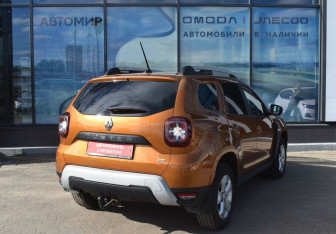 Подержанный автомобиль Renault Duster 2022 года (5 фото)