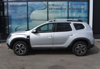 Подержанный автомобиль Renault Duster 2021 года (8 фото)