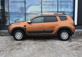 Подержанный автомобиль Renault Duster 2021 года (8 фото)
