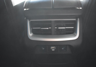 Подержанный автомобиль Haval F7 2024 года (12 фото)