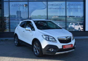 Подержанный автомобиль Opel Mokka 2013 года (3 фото)