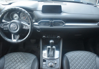 Подержанный автомобиль Mazda CX-5 2019 года (12 фото)