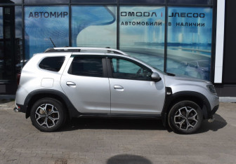 Подержанный автомобиль Renault Duster 2021 года (4 фото)