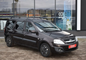 Подержанный автомобиль LADA (ВАЗ) Largus Wagon 2015 года (3 фото)
