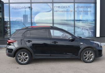 Подержанный автомобиль Kia Rio Hatchback 2021 года (4 фото)