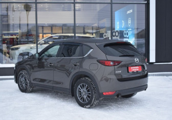 Подержанный автомобиль Mazda CX-5 2018 года (7 фото)