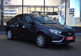 Подержанный автомобиль LADA (ВАЗ) Vesta Sedan 2021 года (3 фото)