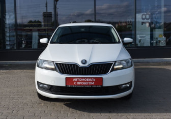 Подержанный автомобиль Skoda Rapid Liftback 2019 года (2 фото)