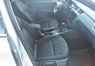 Подержанный автомобиль Skoda Octavia Liftback 2019 года (10 фото)