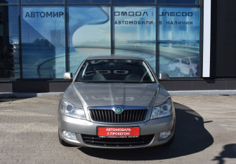 Подержанный автомобиль Skoda Octavia Liftback 2012 года (2 фото)
