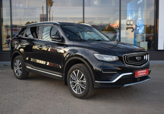 Подержанный автомобиль Geely Atlas Pro 2022 года (3 фото)