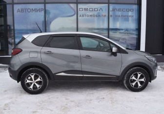 Подержанный автомобиль Renault Kaptur 2021 года (4 фото)
