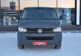 Подержанный автомобиль Volkswagen Caravelle 2011 года (2 фото)