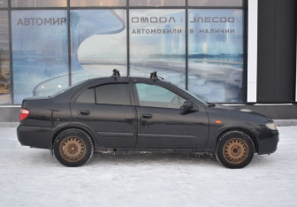 Подержанный автомобиль Nissan Almera Sedan 2005 года (4 фото)