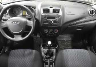 Подержанный автомобиль LADA (ВАЗ) Granta Sedan 2017 года (12 фото)