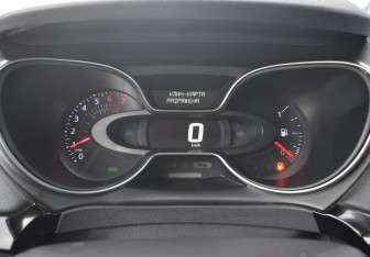 Подержанный автомобиль Renault Kaptur 2021 года (14 фото)
