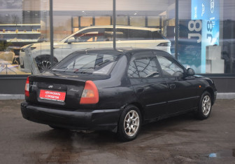 Подержанный автомобиль Hyundai Accent Sedan 2008 года (5 фото)