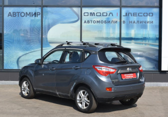 Подержанный автомобиль Changan CS35 2014 года (7 фото)