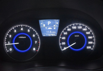 Подержанный автомобиль Hyundai Solaris Sedan 2014 года (13 фото)