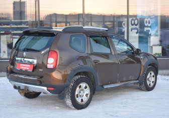 Подержанный автомобиль Renault Duster 2013 года (5 фото)