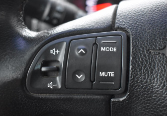 Подержанный автомобиль Kia Sportage 2011 года (13 фото)