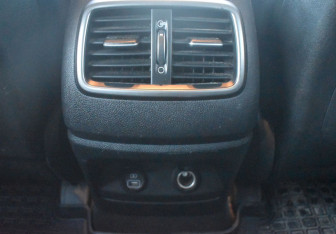 Подержанный автомобиль Kia Sorento 2017 года (18 фото)