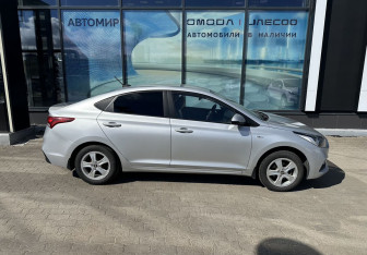 Подержанный автомобиль Hyundai Solaris Sedan 2018 года (4 фото)