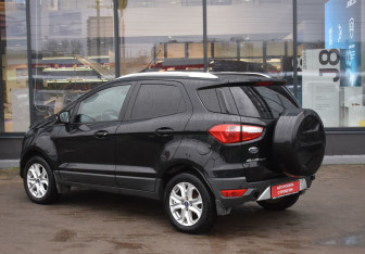Подержанный автомобиль Ford EcoSport 2014 года (7 фото)