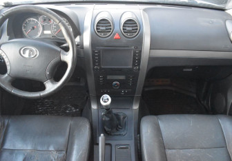 Подержанный автомобиль Great Wall Hover H5 2012 года (12 фото)