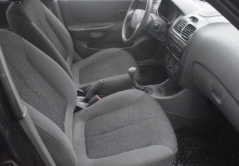 Подержанный автомобиль Hyundai Accent Sedan 2008 года (10 фото)