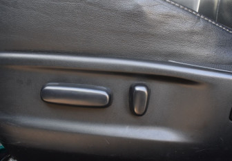 Подержанный автомобиль Toyota Venza 2013 года (15 фото)