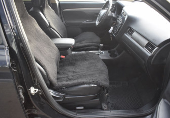 Подержанный автомобиль Mitsubishi Outlander 2012 года (10 фото)