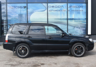Подержанный автомобиль Subaru Forester Suv 2007 года (4 фото)