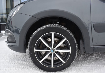 Подержанный автомобиль LADA (ВАЗ) Granta Wagon 2021 года (9 фото)