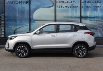 Подержанный автомобиль BAIC X35 2023 года (8 фото)