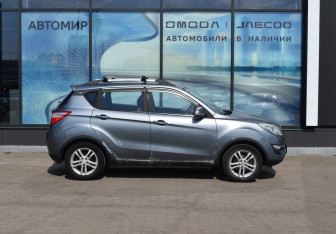 Подержанный автомобиль Changan CS35 2014 года (4 фото)
