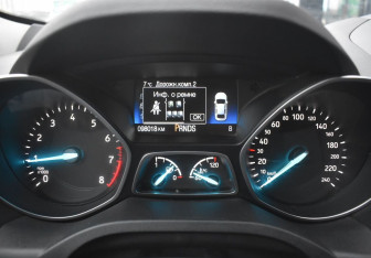 Подержанный автомобиль Ford Kuga 2018 года (13 фото)